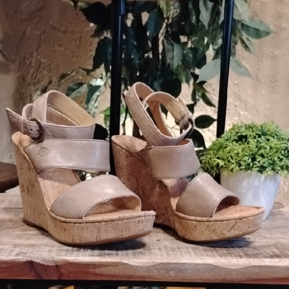 Z-014 Born Taupe Leather Cork Wedges